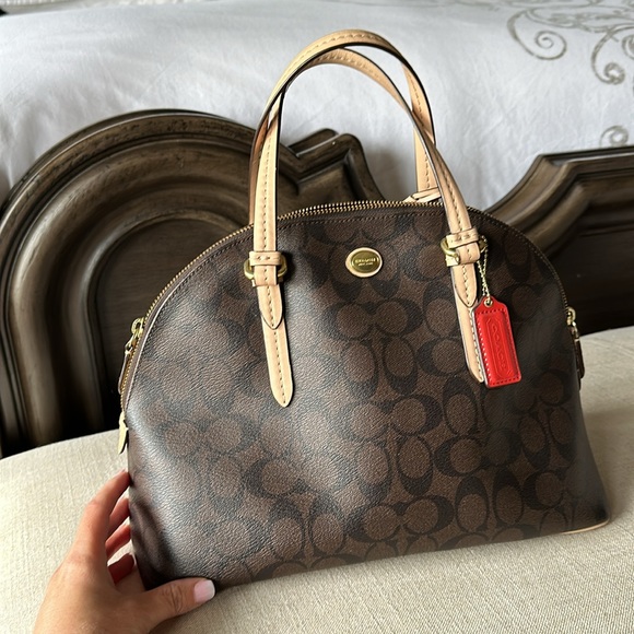 Coach purse - Picture 4 of 8